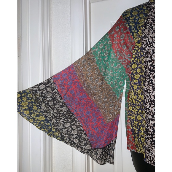 Alice & Olivia Prija Mandarin-Collar Flare-Sleeve Blouse –– NWT - Picture 10 of 17